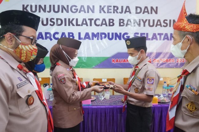 Kunjungan Kerja Hj. Winarni Nanang Ermanto Pada acara  Studi Pusdiklatcab Banyuasin di Kwarcab Lampung Selatan
