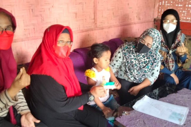 Kader PDI Perjuangan Kembali berikan Bantuan BPJS Gratis  