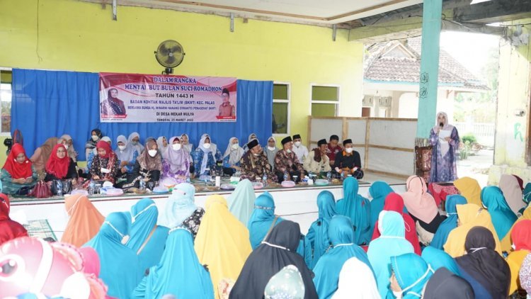 Pengajian BKMT Desa Mekar Mulya Kecamatan  Palas 