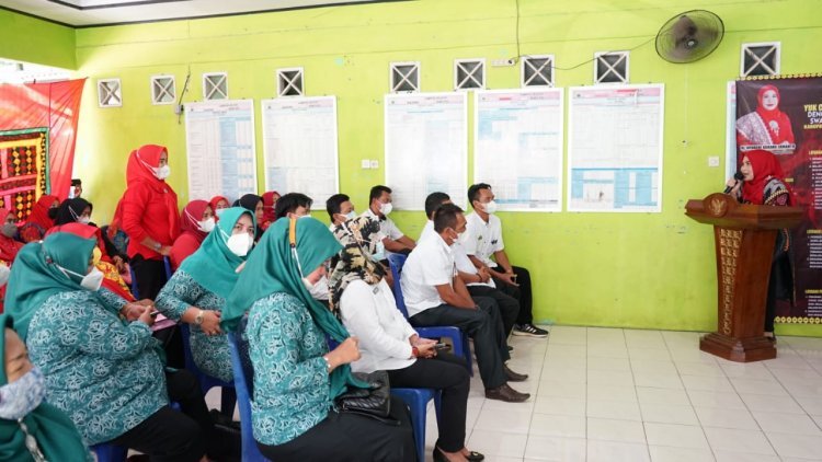 Winarni Nanang Ermanto Buka Pelatihan  Pelaku Usaha Perikanan Untuk Kader Posyandu