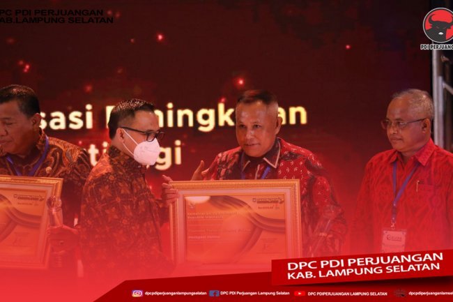 Bupati Lampung Selatan H. Nanang Ermanto Menerima Realisasi Belanja Terbaik dari Mendagri