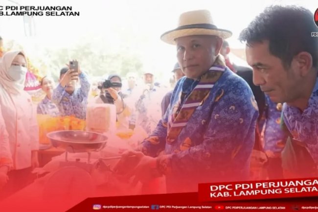 Bupati Lampung Selatan H. Nanang Ermanto membuka acara Jati Agung Fair 2022 yang terdapat banyak sekali UKM & UMKM dari Desa se-kecamatan Jati Agung.