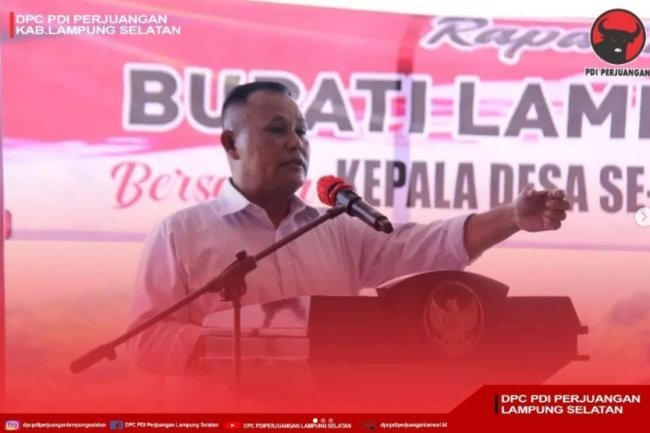 Bupati Lampung Selatan H. Nanang Ermanto melaksanakan Rapat Koordinasi (Rakor) bersama kepala desa se-Kabupaten Lampung Selatan dalam rangka evaluasi capaian kinerja aparatur desa dan meningkatkan kualitas kerja serta kualitas pelayanan publik di tahun 2023.