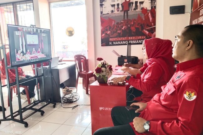 Jelang Pilkada, DPC PDI Perjuangan Lampung Selatan Mengikuti Rakoor Secara Virtual Bersama DPD PDIP Lampung