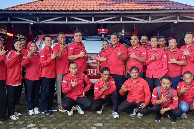 DPC PDI Perjuangan Kabupaten Lampung Selatan Luncurkan 1 unit Armada Ambulans untuk masyarakat