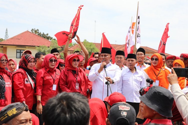 Ribuan Pendukung Iringi Nanang-Antoni ke KPU Lamsel