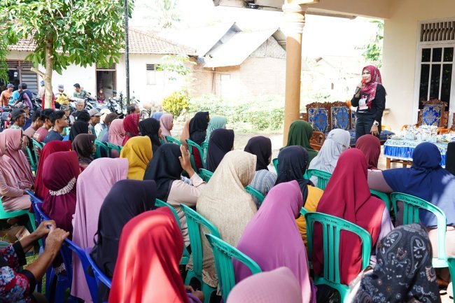 Winarni Ingatkan Banyak Program Yang Sudah Di Laksanakan Nanang Ermanto Saat Kampanye Di Natar