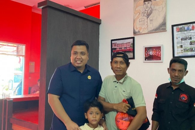 Puluhan Anak-Anak di Lampung Selatan Ikuti Sunat Massal Yang di Gelar Oleh BBHAR DPC PDI Perjuangan Lampung Selatan