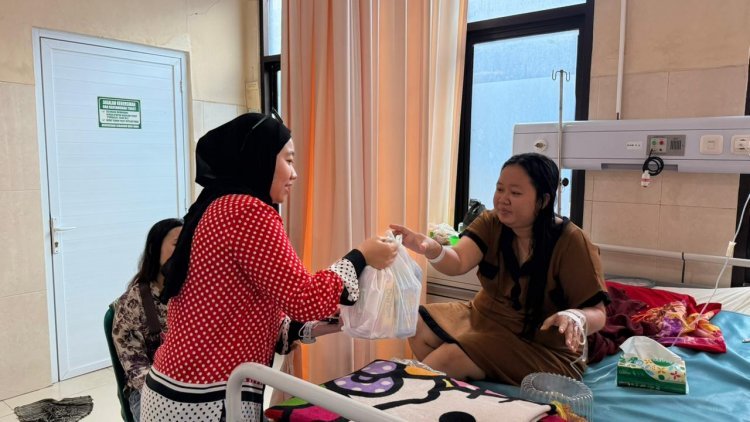 Rayakan Ulang Tahun Ibu Megawati Soekarnoputri, DPC PDI Perjuangan Lampung Selatan Bagikan Tumpeng dan Sembako Kepada Masyarakat