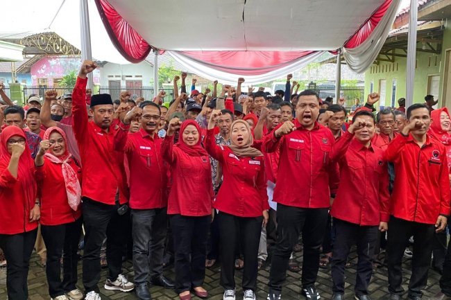 Sah! Pengurus Tingkat Ranting PDI Perjuangan dari 26 Desa di Kecamatan Natar Resmi Dilantik Oleh Ketua DPC PDI Perjuangan Perjuangan Lampung Selatan